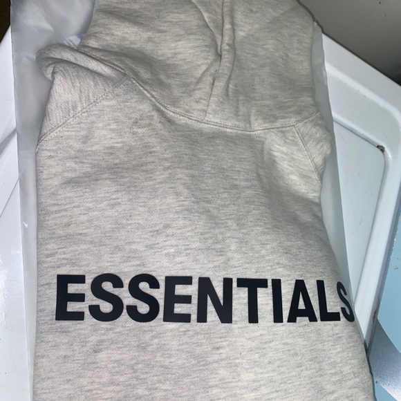 Fear of god Oatmeal Hoodie 2020 release - Picture 4 of 5